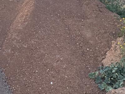 Sale of screened and mixed earth, eco gravel.