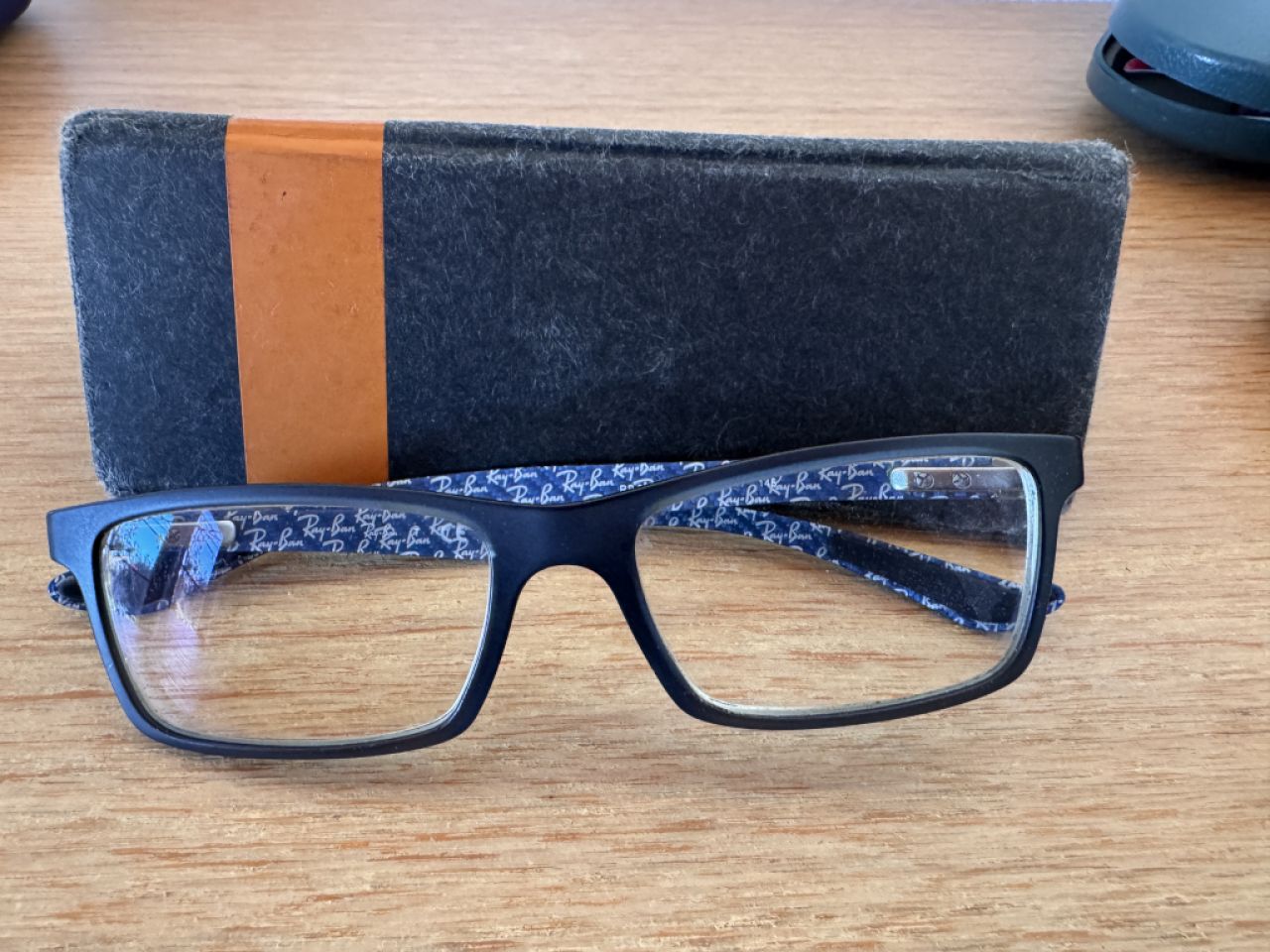 Verkaufe 6 Brillengestelle RayBan / Humphreys / Orakley / Fielmann