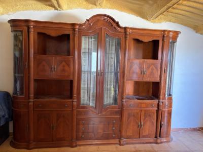 Selling antique furniture