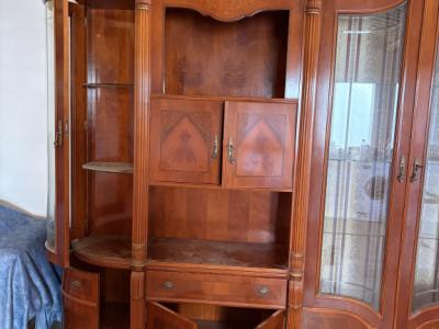 Selling antique furniture