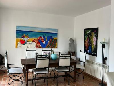 Verkaufe Esstisch mit 6 Stühlen für 400 Euro