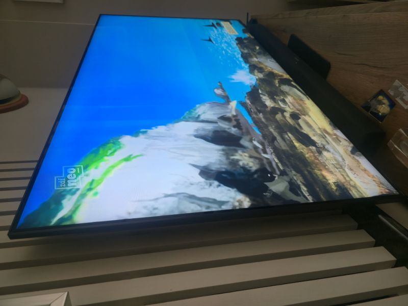 Selling high-quality Samsung Neo QLED