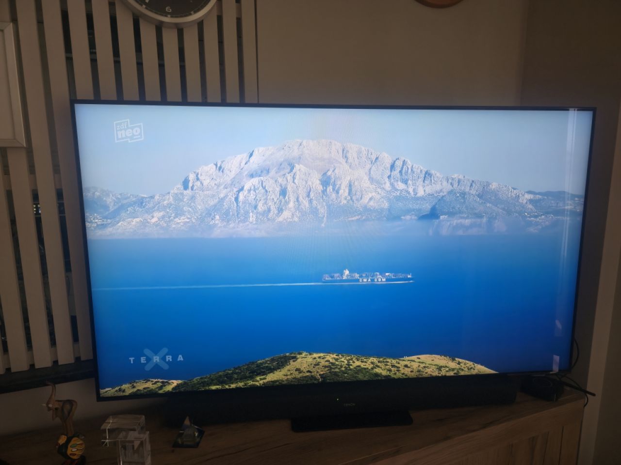 Selling high-quality Samsung Neo QLED