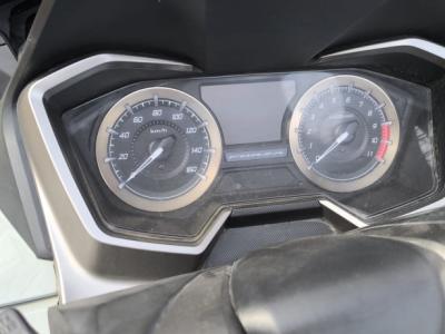 Selling Honda Forza 350