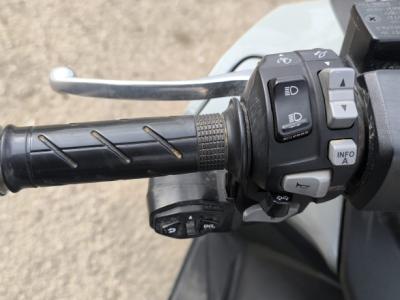 Selling Honda Forza 350