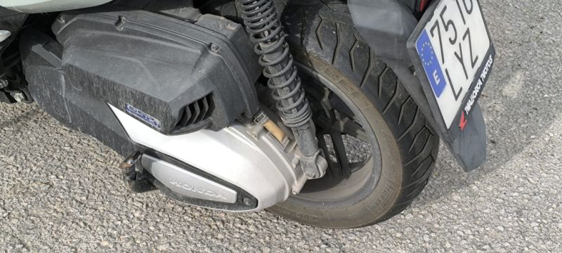 Selling Honda Forza 350