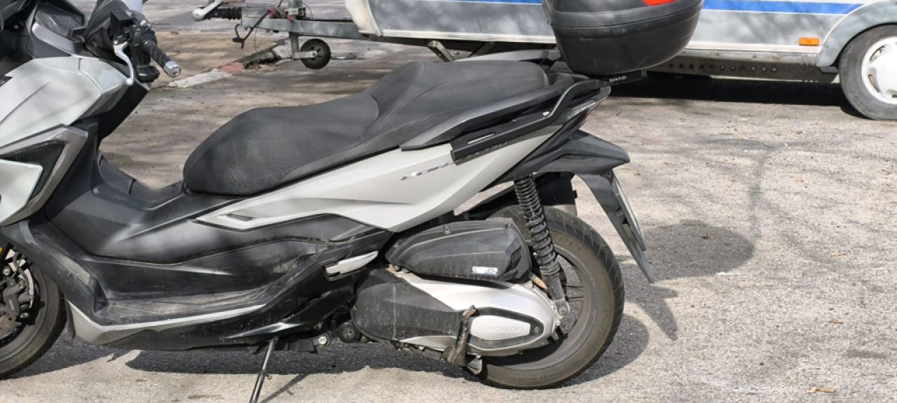 Selling Honda Forza 350