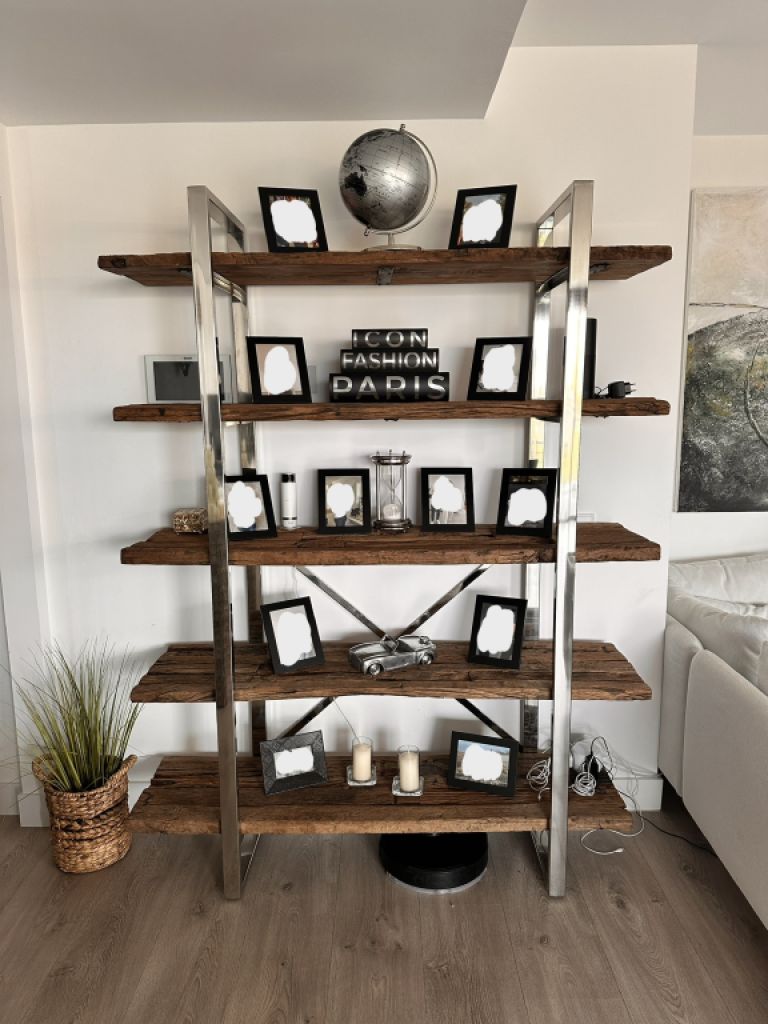 Verkaufe mein hochwertiges Designer-Regal im modernen Industrial Stil.