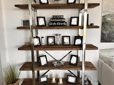 Verkaufe mein hochwertiges Designer-Regal im modernen Industrial Stil.