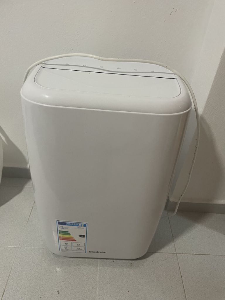Selling Mobile Air Conditioner from Bodner
