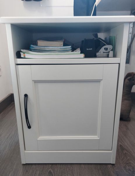Selling bedside table from Ikea