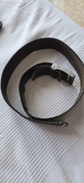 Vendo cinturón y hebilla original de II GUERRA MUNDIAL