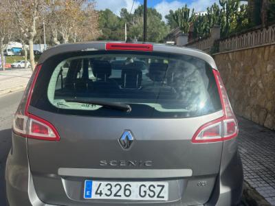 Selling Renault Scenic Grand