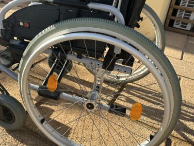 Verkaufe Rollstuhl Pyro Light Optima XL – fast neu