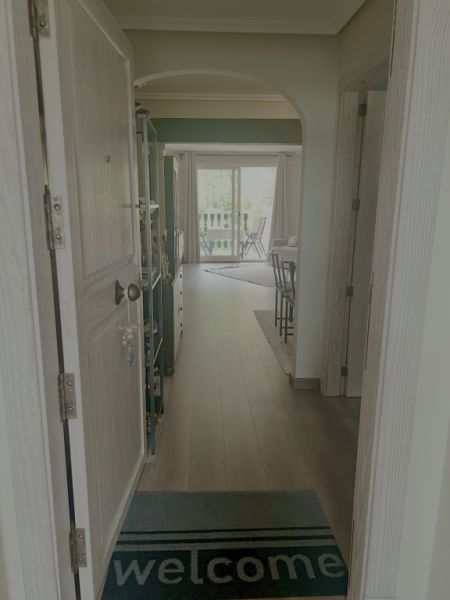 Selling a very well-maintained apartment in Santa Ponsa with two bedrooms and two bathrooms