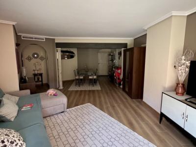 Selling a very well-maintained apartment in Santa Ponsa with two bedrooms and two bathrooms