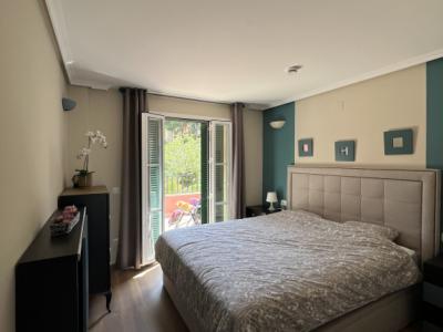 Selling a very well-maintained apartment in Santa Ponsa with two bedrooms and two bathrooms