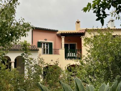 Selling a very well-maintained apartment in Santa Ponsa with two bedrooms and two bathrooms