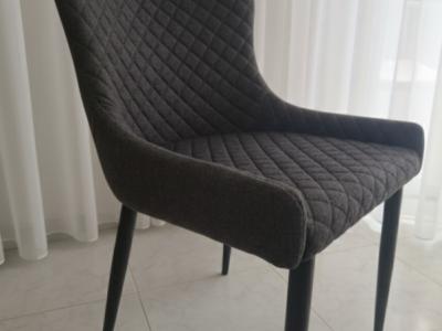 Verkaufe zwei Esszimmerstühle