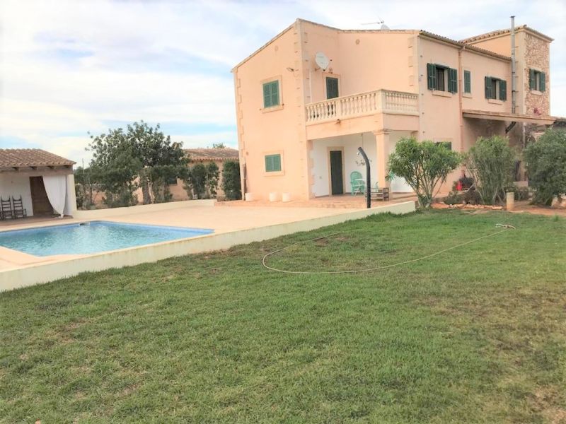 Vermietung einer rustikalen Finca mit Pool, 4 Schlafzimmern, nahe dem Meer, Alqueria Blanca