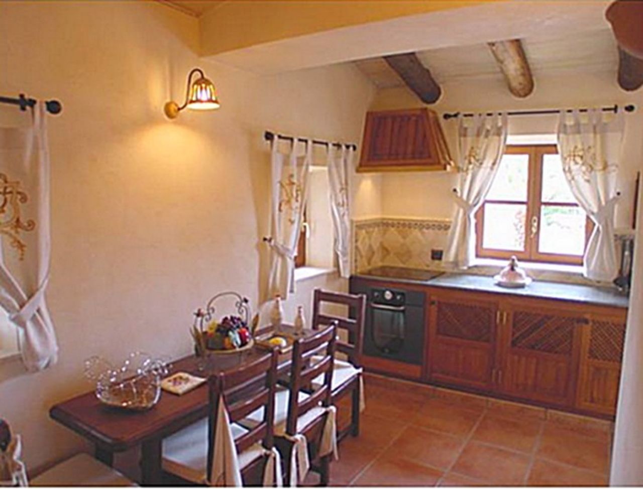 Vermietung rustikale Finca mit großem Pool, 2 Doppelzimmer, Cas Concos