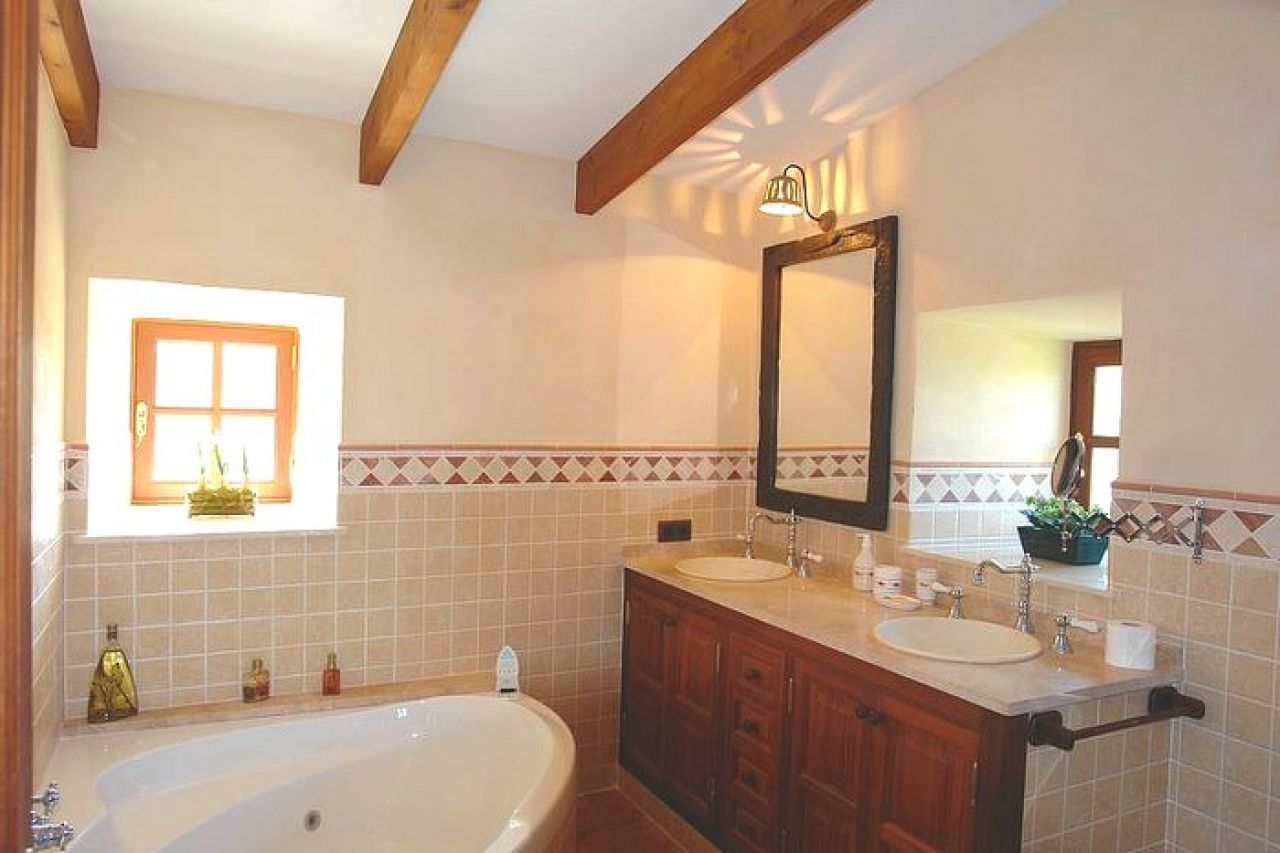 Vermietung rustikale Finca mit großem Pool, 2 Doppelzimmer, Cas Concos