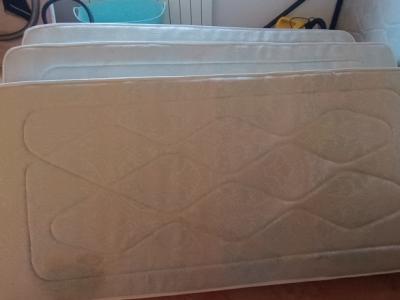 Verschenke 5 Matratzen in Manacor