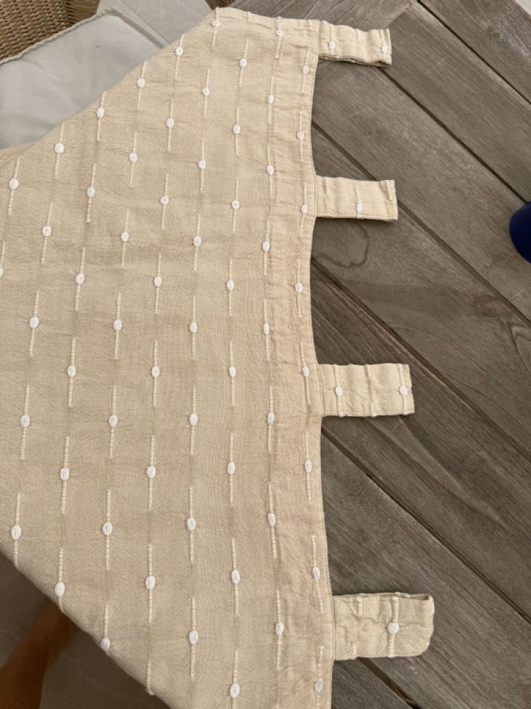 Many different curtains