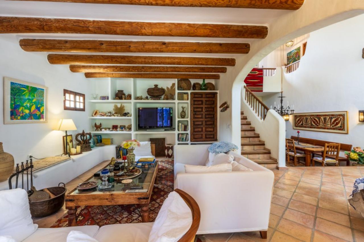 Villa im Ibizastil mit Pool in Cielo de Bonaire Alcudia