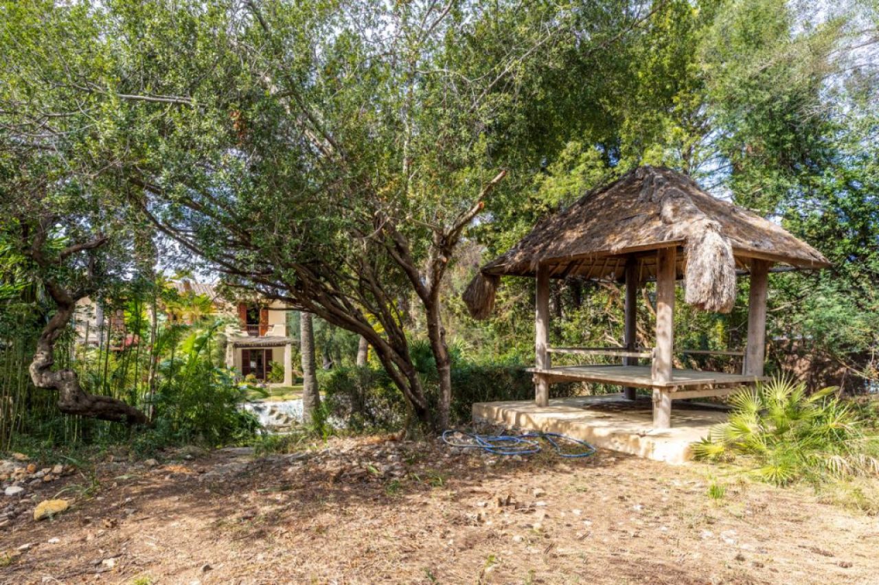 Villa im Ibizastil mit Pool in Cielo de Bonaire Alcudia
