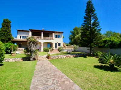 Villa in Porto Cristo Novo