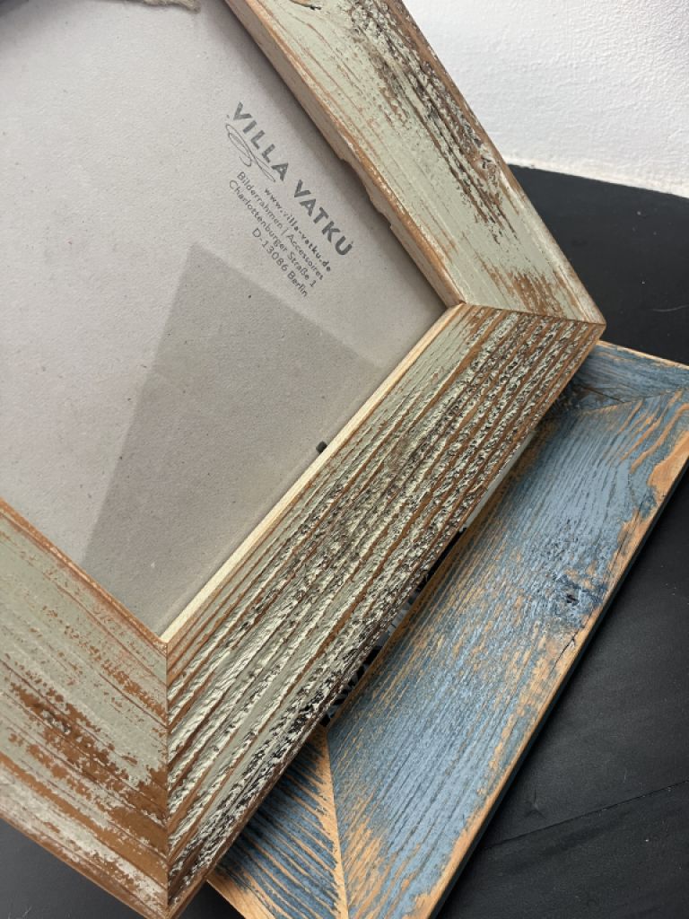 VILLA VATKU – 3 Scandinavian Picture Frames 32.5x32.5cm