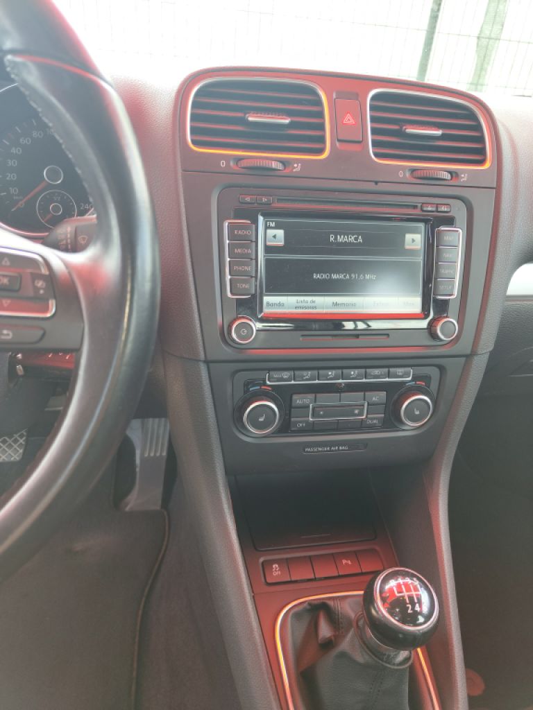 Volkswagen Golf VI 2.0 TDI 2012 – Schwarz, Alcantara-Sitze