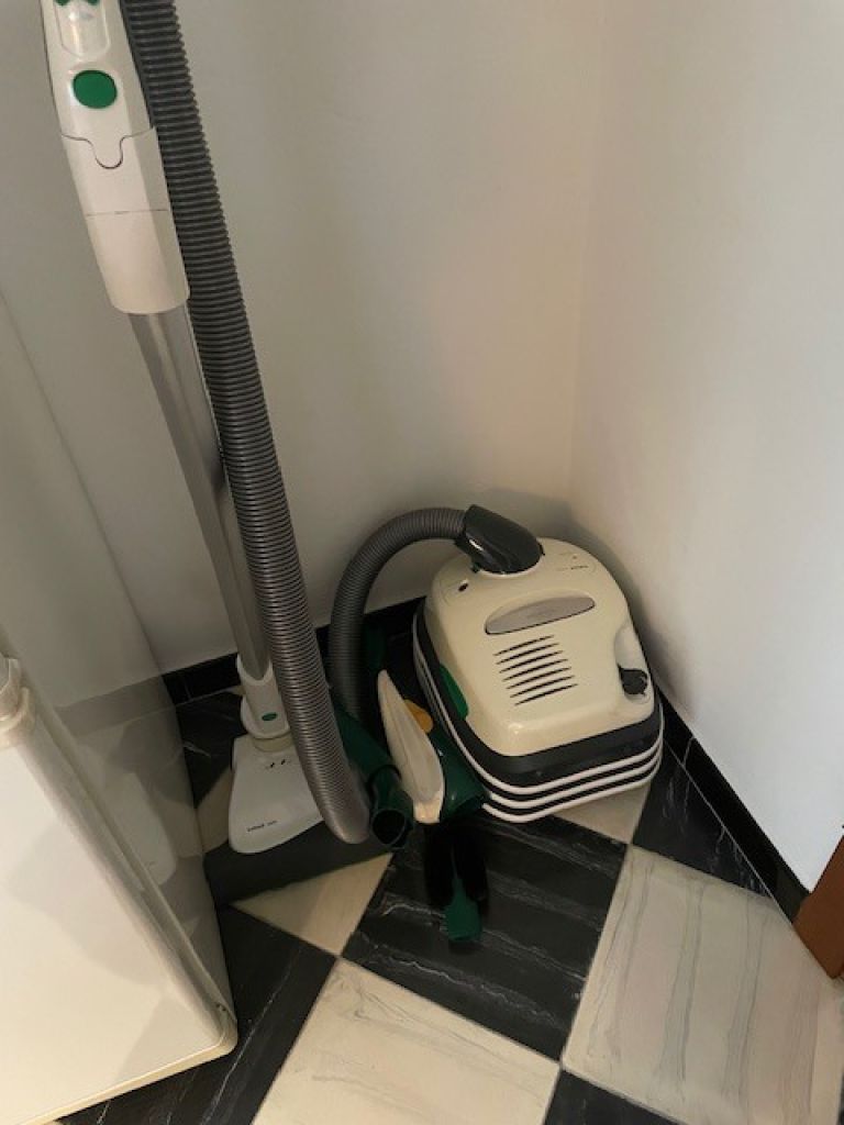 Vorwerk Tiger VT 270 top zustand