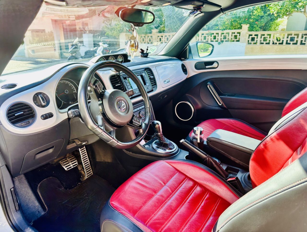 VW Beetle Cabrio 2.0 TSI DSG Sport R-Line • 210 PS