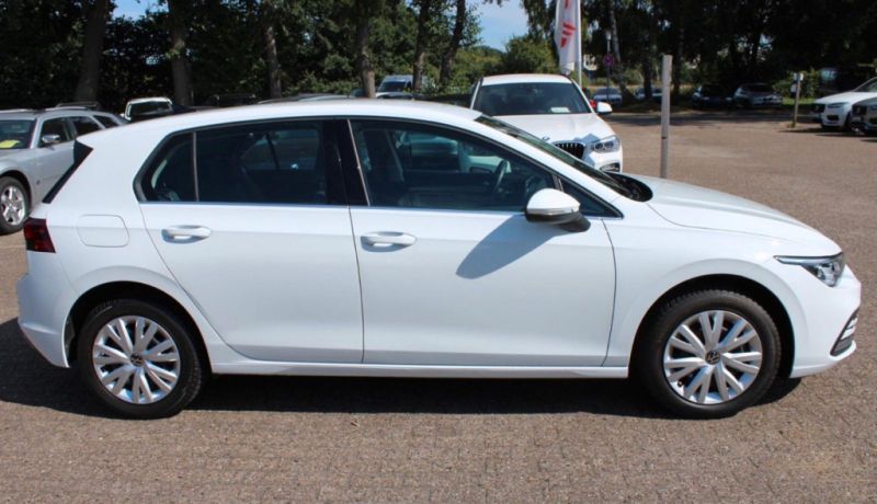 VW Golf 8 Hybrid DSG