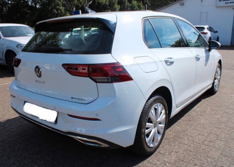 VW Golf 8 Hybrid DSG