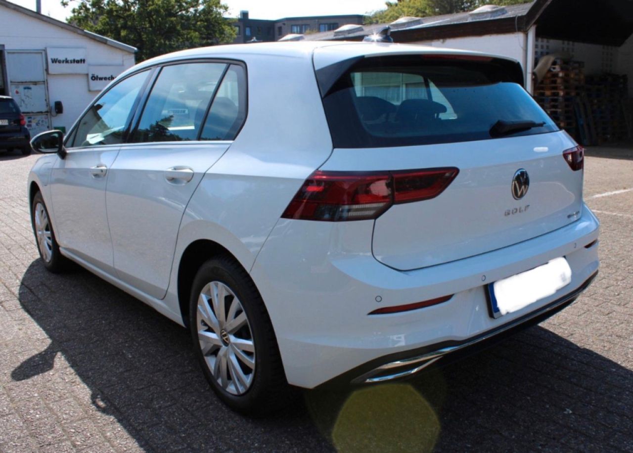 VW Golf 8 Hybrid DSG