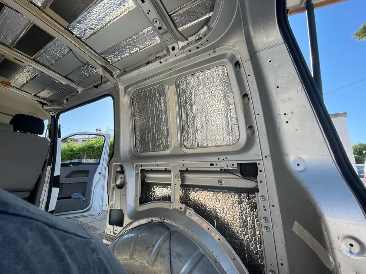 VW T5 Bus Camper – bereit für neue Abenteuer! 