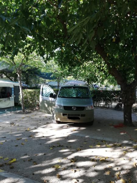 VW T5 Bus Camper – bereit für neue Abenteuer! 