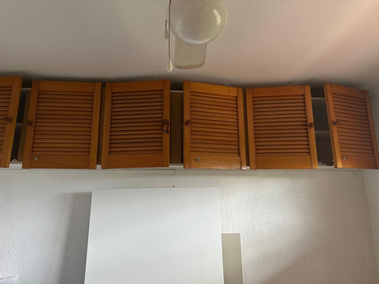 Wand hänge holz Schränke zu verschenken