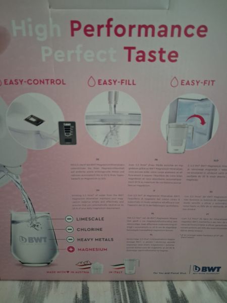 Water filter white NEW, 2.6 liters, filter 1.4 liters