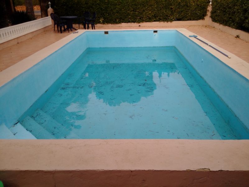 Loss of water in the pool? Sealing without water exchange.