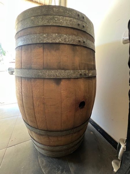 Oak wine barrel
