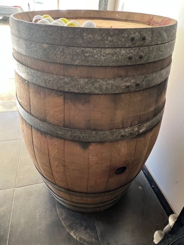 Oak wine barrel