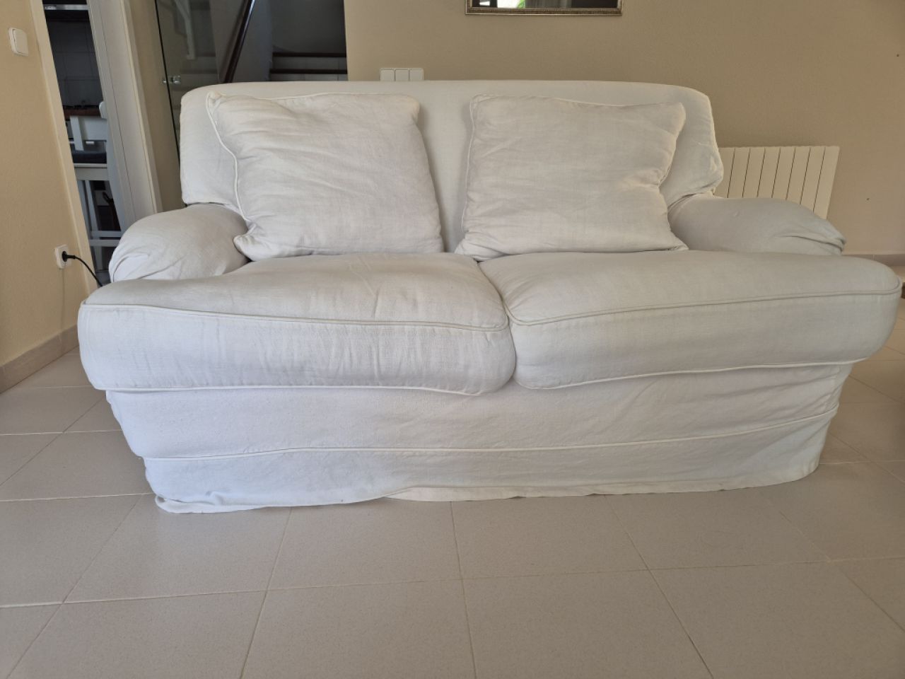White 2-seater Sofa