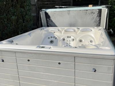 Whirlpool Jacuzzi Luxus in Manacor