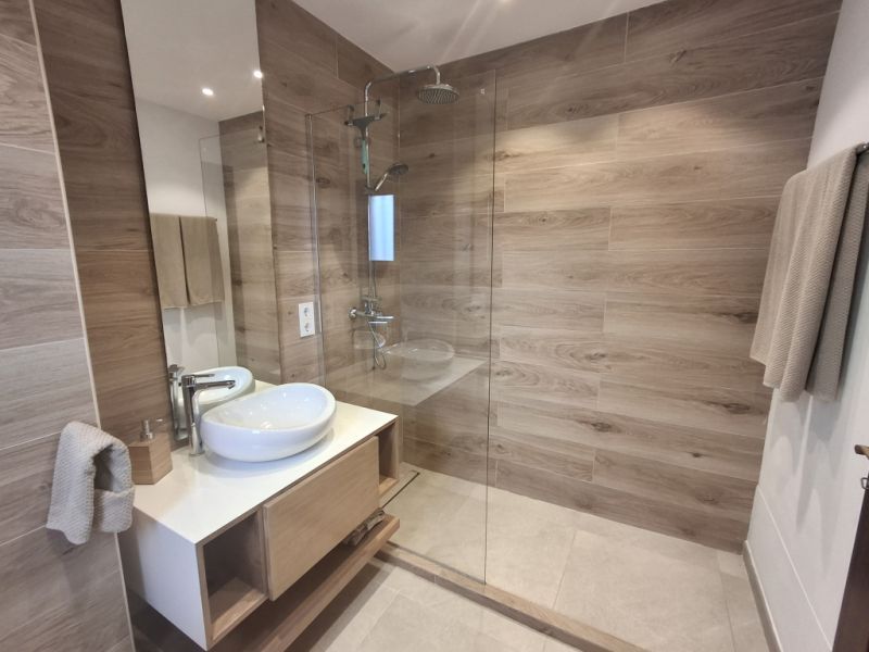 Winter: 2 Etagenchalet mit Ölzentralheizung, Garten und Pool in Cala Dor - Hafennähe -- CH 23 WT