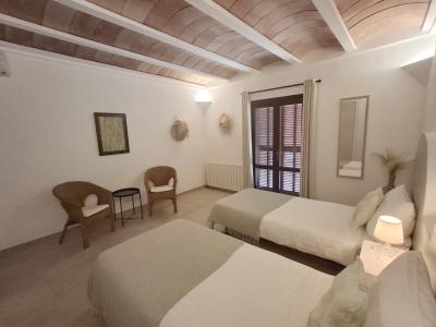 Winter: 2 Etagenchalet mit Ölzentralheizung, Garten und Pool in Cala Dor - Hafennähe -- CH 23 WT