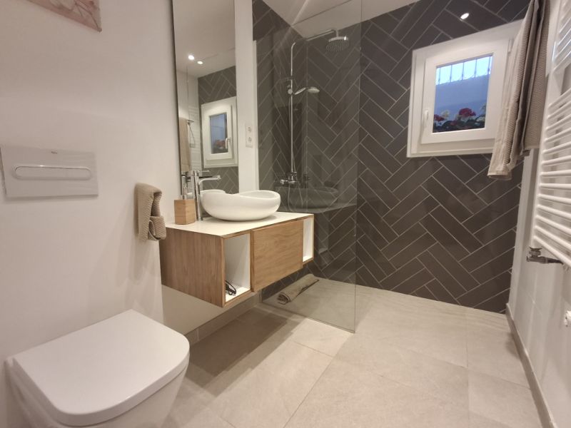 Winter: 2 Etagenchalet mit Ölzentralheizung, Garten und Pool in Cala Dor - Hafennähe -- CH 23 WT